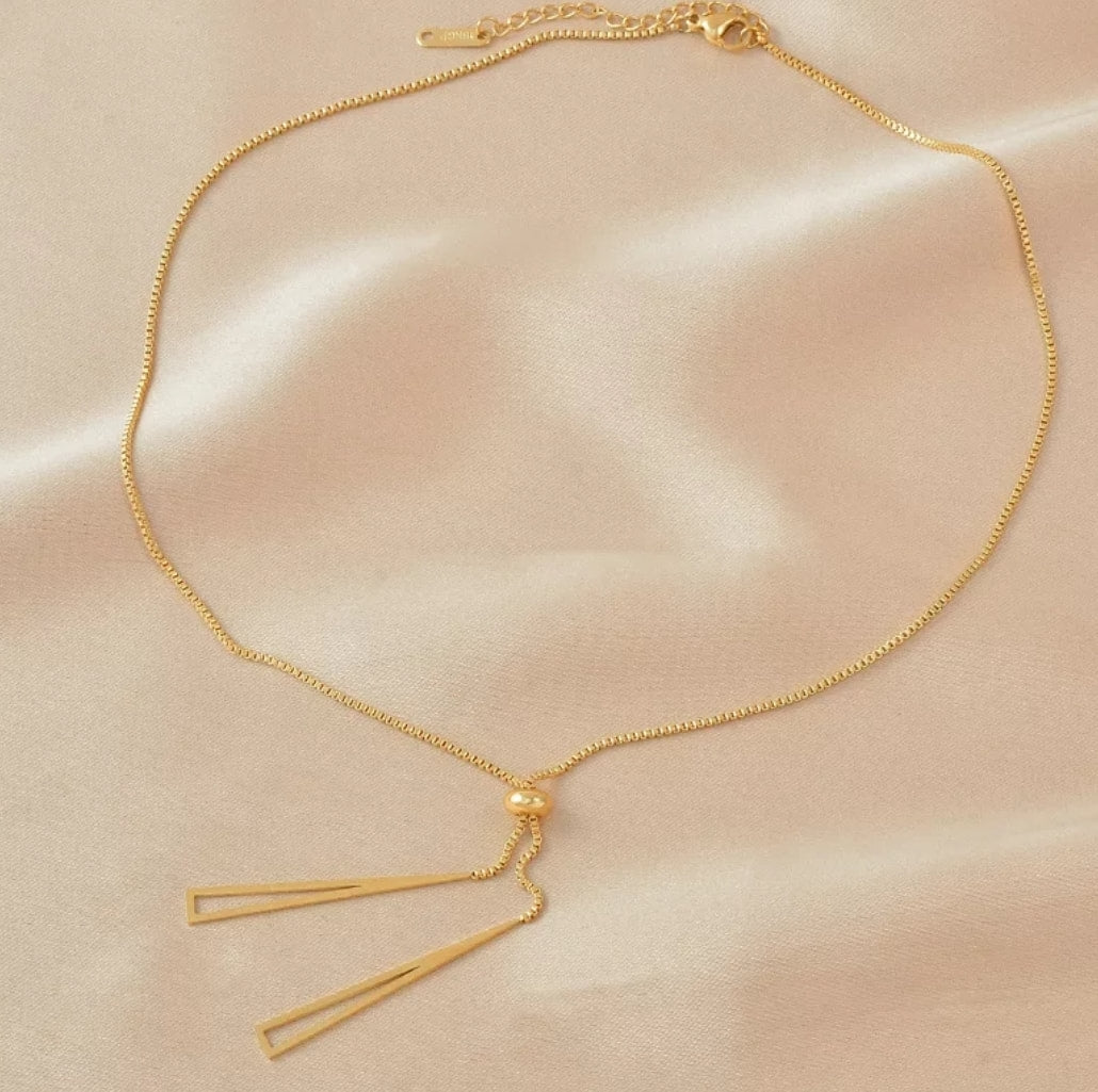 Dual Triangle Necklace