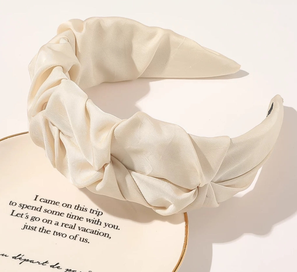 Ruffled Sponge Headband