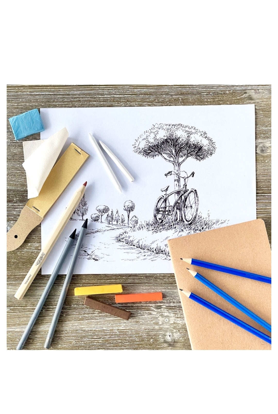 Assorted Premium Sketching and Drawing Kit, 39 Pieces