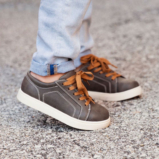 Zoe & Zac Boys Dress Sneakers